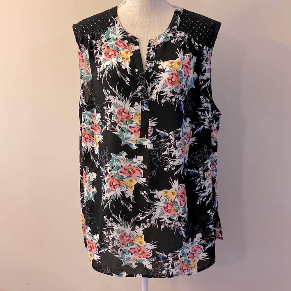 DR2 Women’s boho plus size black floral sleeveless open V neck size 3X